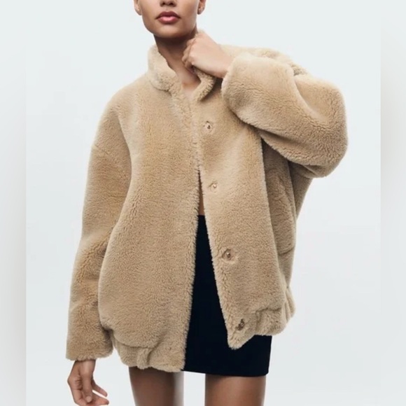 Zara Jackets & Blazers - Zara Champagne Teddy Bomber Jacket in EUC - Sz M